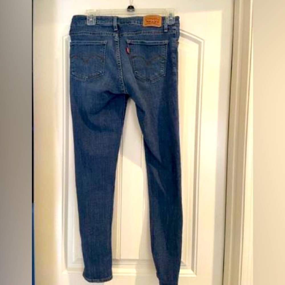 Levi’s 711 skinny jeans size 27